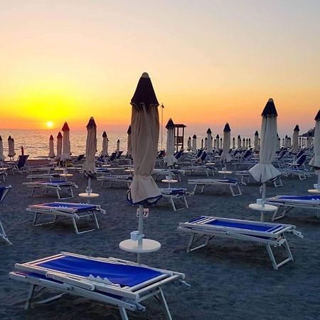 Paradiso Hotel Scalea Bagian luar foto